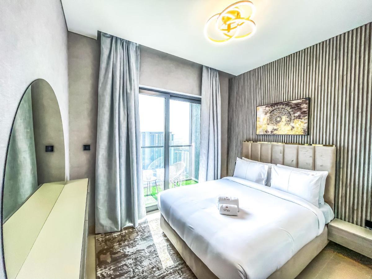 Stay By Latinem Luxury 2Br Holiday Home Cv B2513 Near Burj Khalifa دبي المظهر الخارجي الصورة