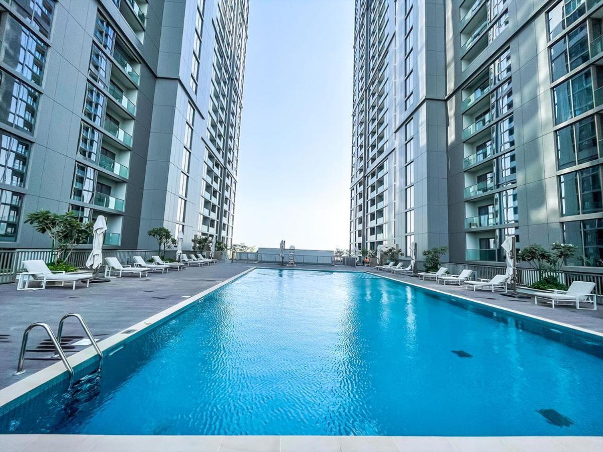 Stay By Latinem Luxury 2Br Holiday Home Cv B2513 Near Burj Khalifa دبي المظهر الخارجي الصورة