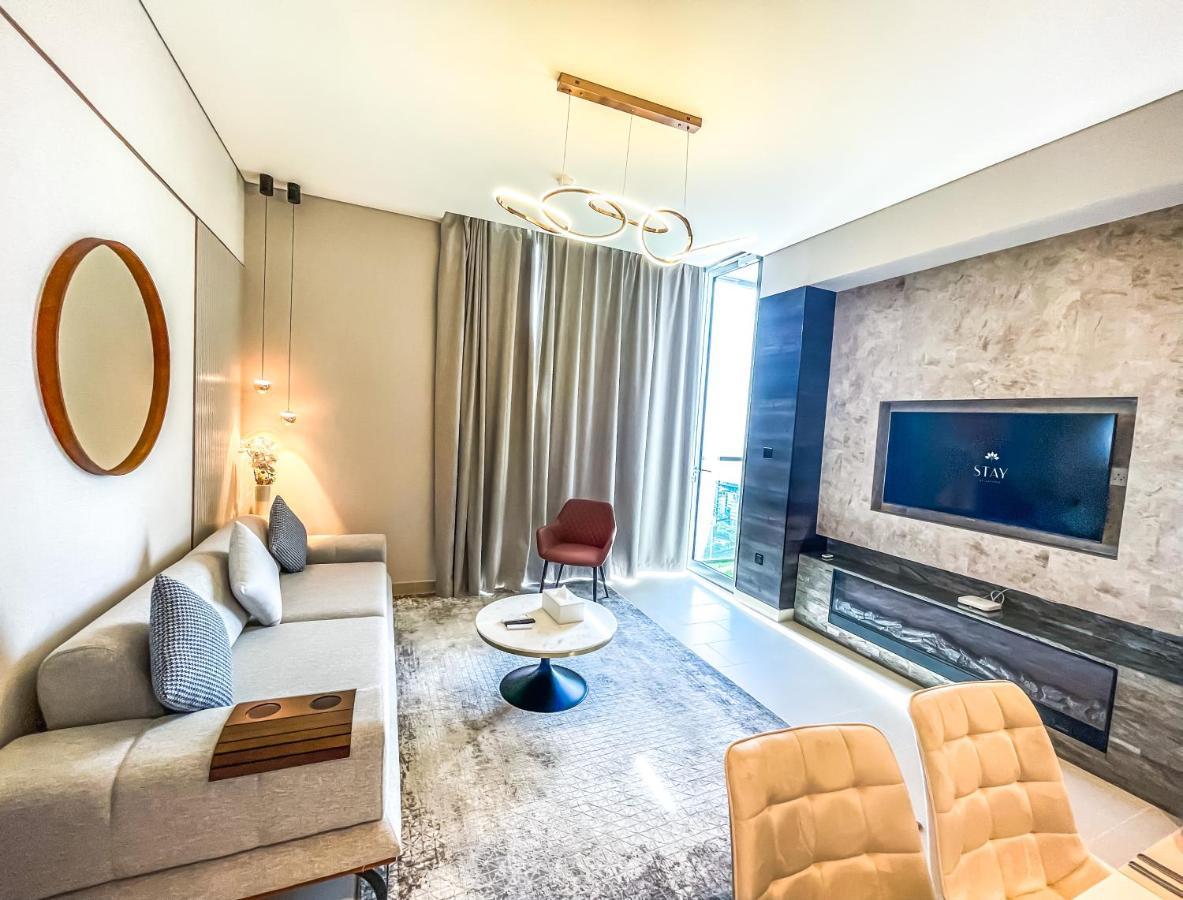 Stay By Latinem Luxury 2Br Holiday Home Cv B2513 Near Burj Khalifa دبي المظهر الخارجي الصورة